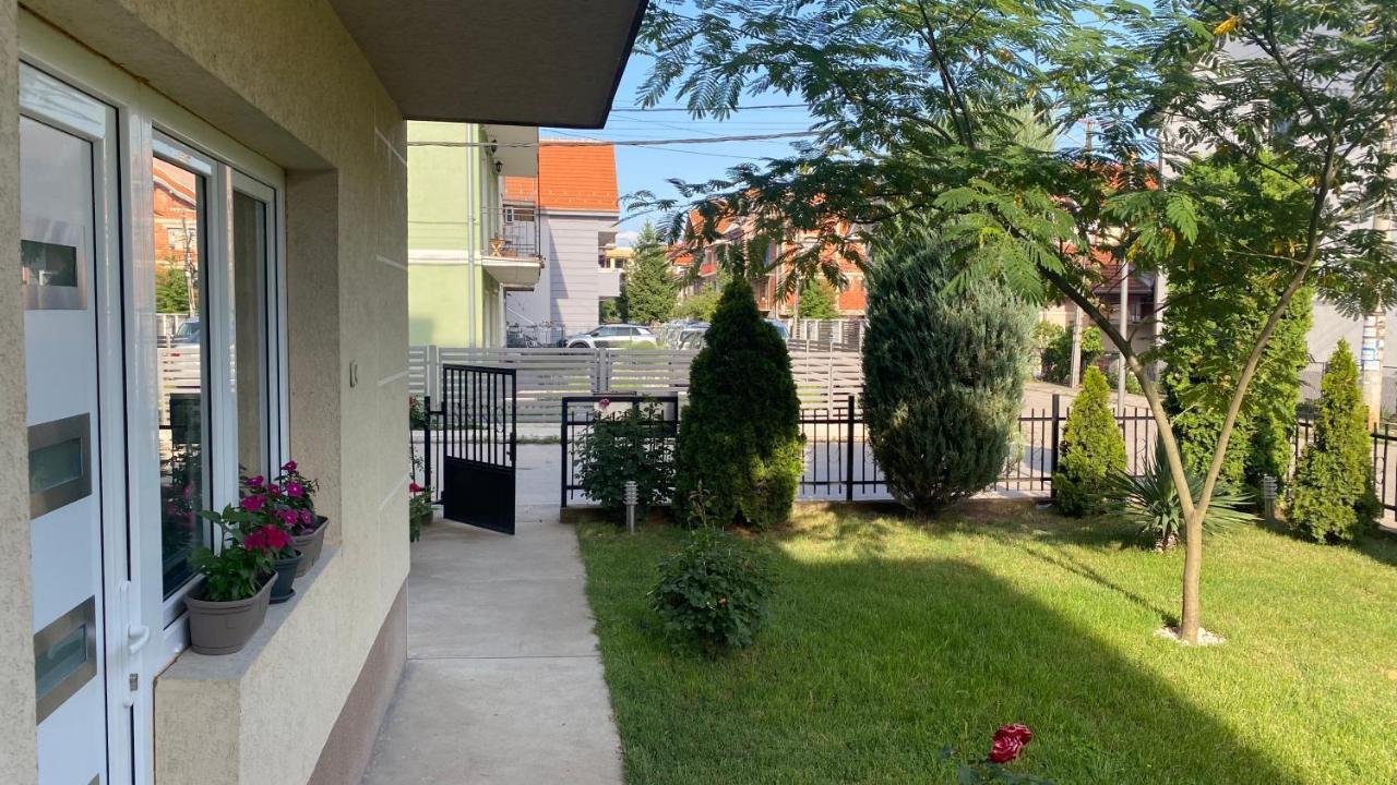 Arni Apartments Donja Vrezina Exterior photo